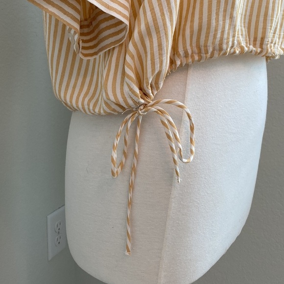 ZARA Striped Crop Blouse - Picture 4 of 10